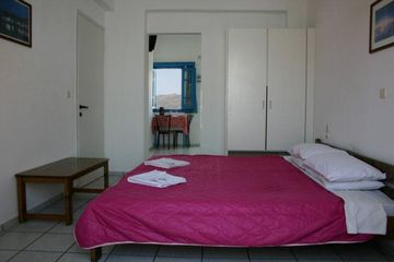 Happy Days Apart Otel
