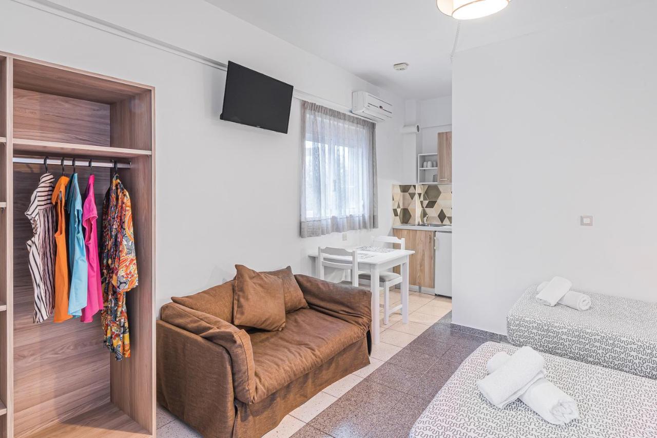 Happy Days Apart Otel Malia