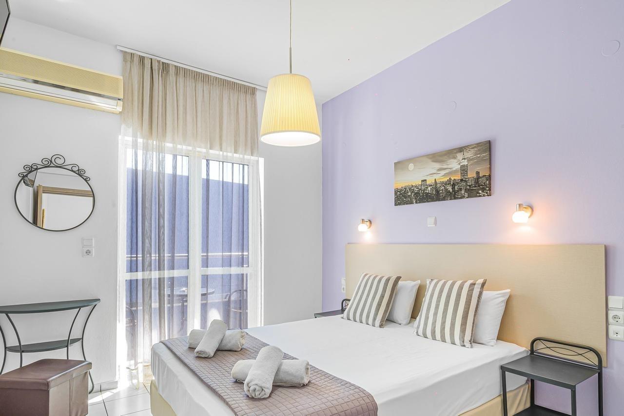 Happy Days Apart Otel 3*